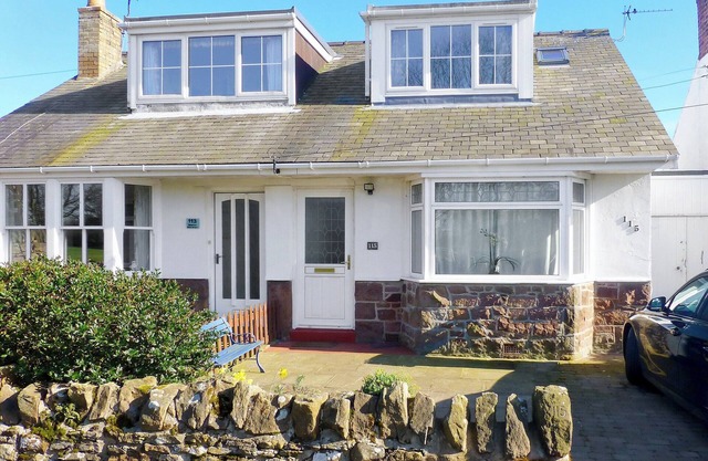 3 bedroom accommodation in Seahouses
