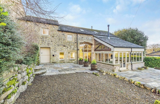 3 bedroom accommodation in Hanlith
