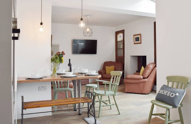 3 bedroom accommodation in Trimsaran, near Kidwelly