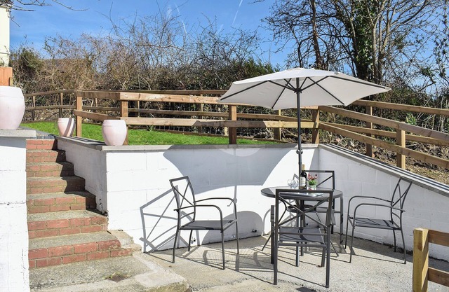 3 bedroom accommodation in Llanarth, near New Quay