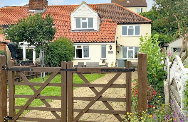 3 bedroom accommodation in Reedham, near Acle