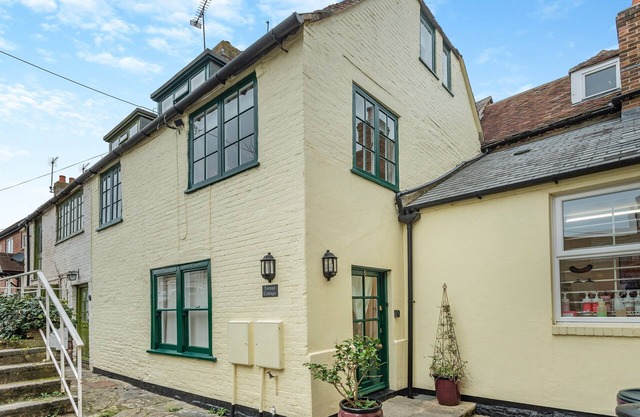 3 bedroom accommodation in Wareham