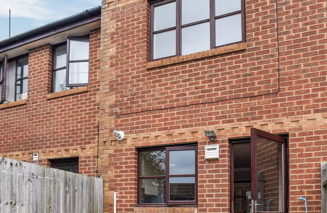 3 bedroom accommodation in Ryde