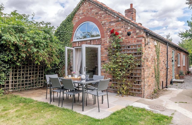 3 bedroom accommodation in Wilberfoss, nr York