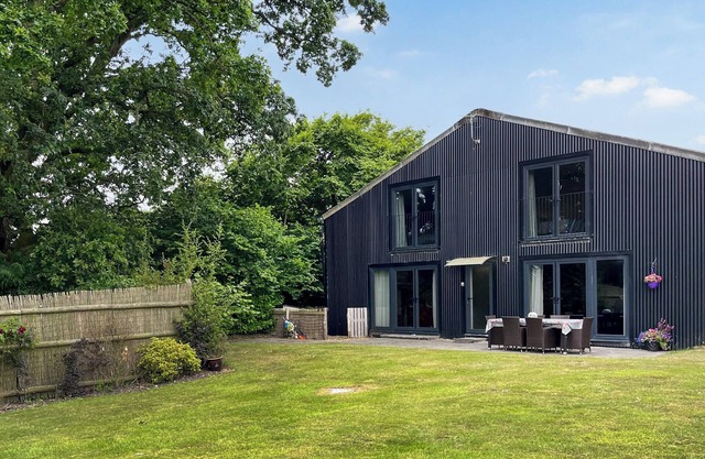 3 bedroom accommodation in Damerham, near Fordingbridge