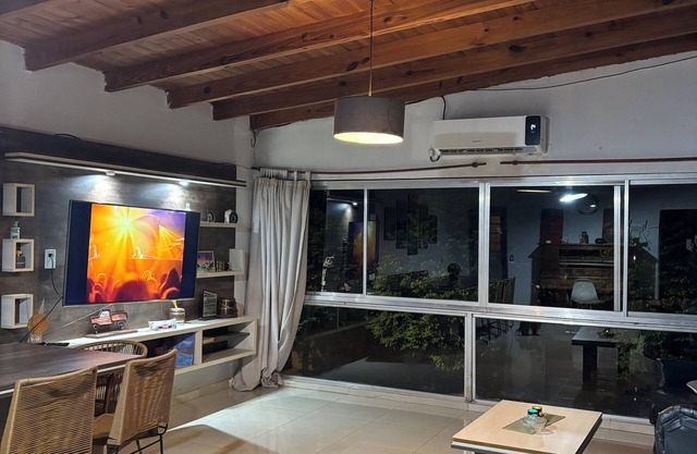 3-bedroom apartment in lovely Posadas with AC, WiFi. Enjoy your stay