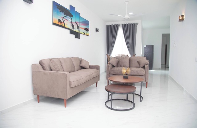 3 Bedroom Apartment in Colombo 06 - Near Shops, Dining & Attractions