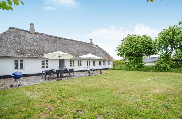 3 bedroom awesome home in Højer