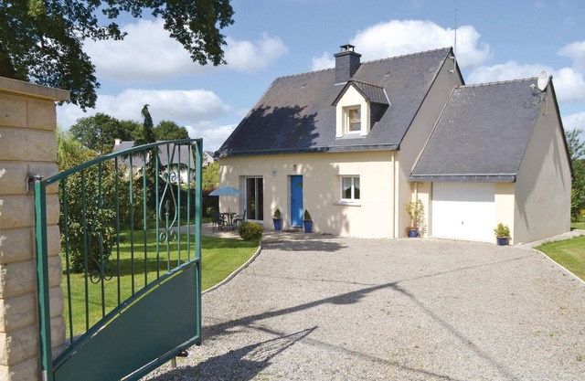 3 bedroom beautiful home in Guehenno