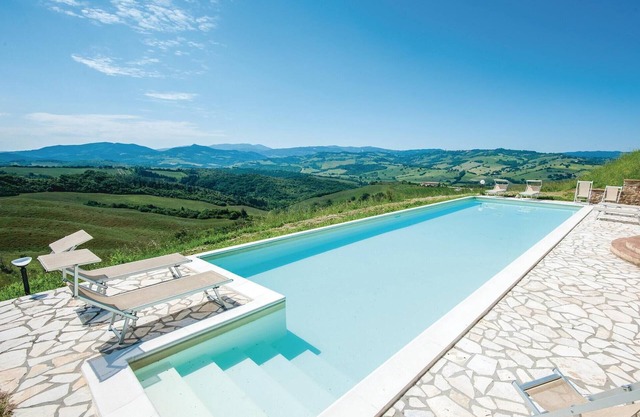 3 bedroom beautiful home in Volterra PI