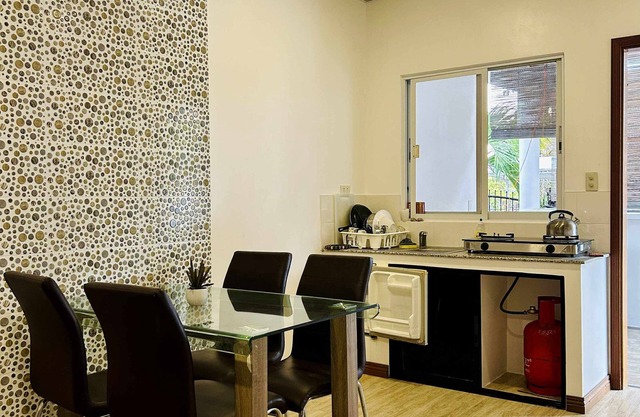 3-bedroom bungalow & 1 big house for a comfortable & tranquil stay on the island