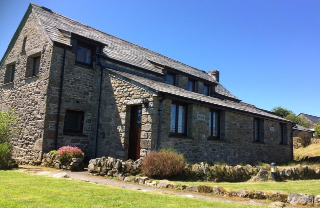 3 Bedroom cottage on Bodmin Moor with views of lakes and moorland
