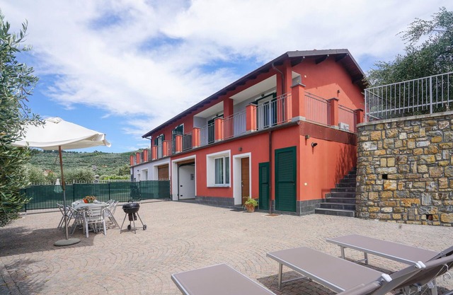 3 bedroom cozy home in Imperia