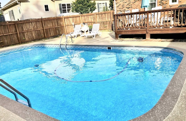 3 bedroom cozy yet spacious home w/in-ground pool