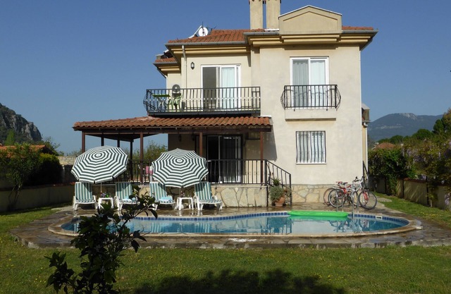 3 Bedroom Family Villa With Private Pool And Wonderful Mountain Views