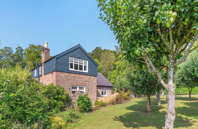 3 bedroom accommodation in Kirkton of Lethendy