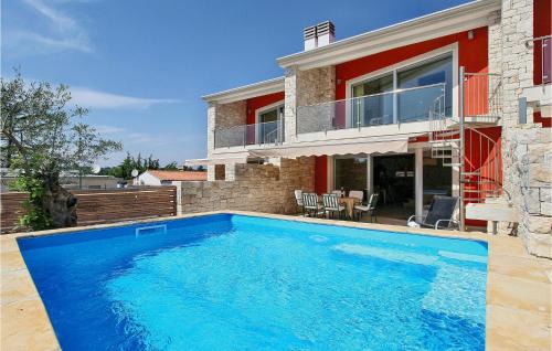 3 Bedroom Gorgeous Home In Svivan