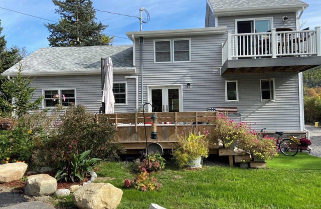 3-Bedroom Home walking distance to Black Point Beach rated #3 in the state of NY