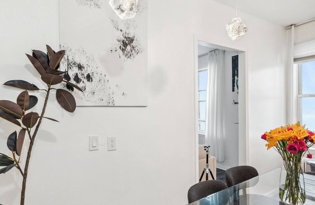 3-bedroom House in Awesome Yonkers with AC and WiFi