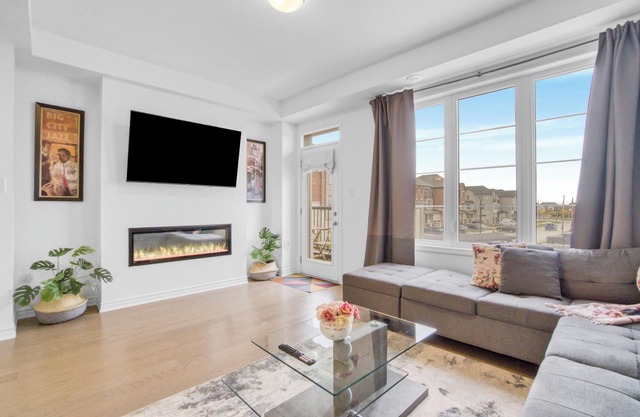 3 Bedroom house in Best Neighbourhood: 2024 built, 30 mins from Toronto Downtown