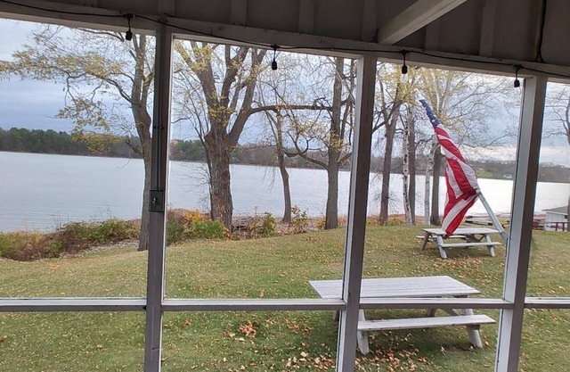 3-bedroom house in fabulous Crown Point, New York. On Lake Champlain
