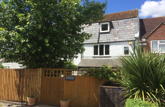 3 Bedroom Luxury Cottage near Salisbury Cathedral & Stonehenge