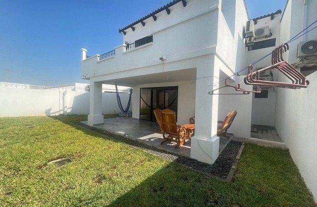 3-bedroom Mi casa Su Casa, townhome in peaceful San Miguel with AC, WiFi