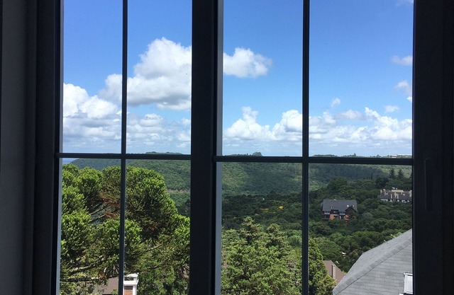 3 Bedroom Penthouse in Homelland Condominium, Downtown