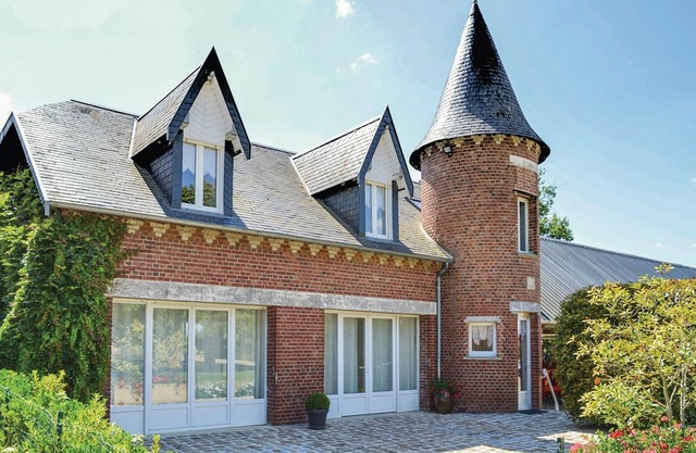 3 bedroom stunning home in Roisel