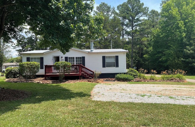 3-bedroom vacation home just 5 minutes to Lake Gaston