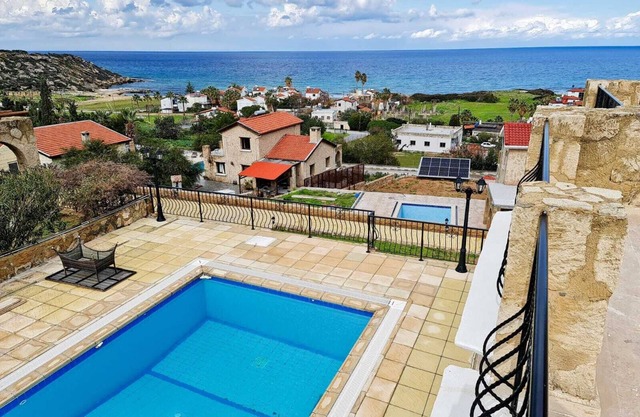 3 bedroomed villa, private swimming pool and amazing mountain & beach views