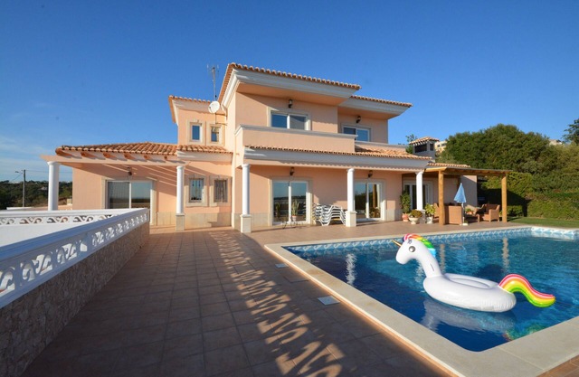 3 Bedrooms Villa and 5 Bathrooms and Really Nice Views