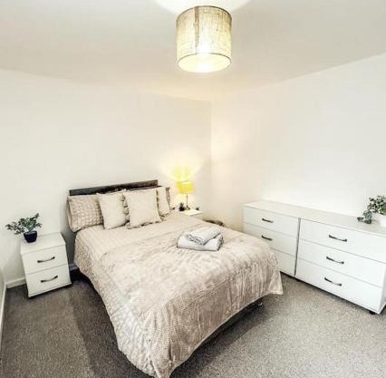 3 Double Bedrooms, Lancashire Townhouse, a base to explore