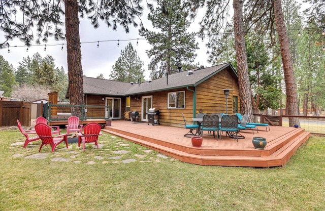 3 Mi to Old Mill District: Family Retreat w/Yard