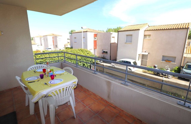 3 rooms private parking Washing machine Terrace Air conditioning