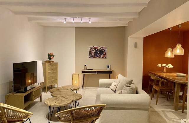 3-star listed house with garden