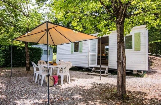 3-Zimmer-Mobilheim für 4/6 Personen