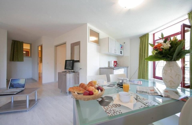300m from resort center, parking, tv, ski locker, 18-23m², Le Collet d'Allevard