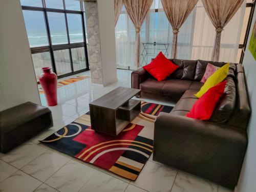 304 Amazibu- Luxury On the Beach