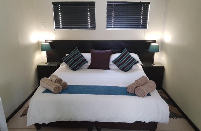 360 Eastwoods Guesthouse