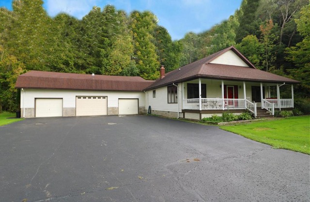 3640 Wells Bay Road home