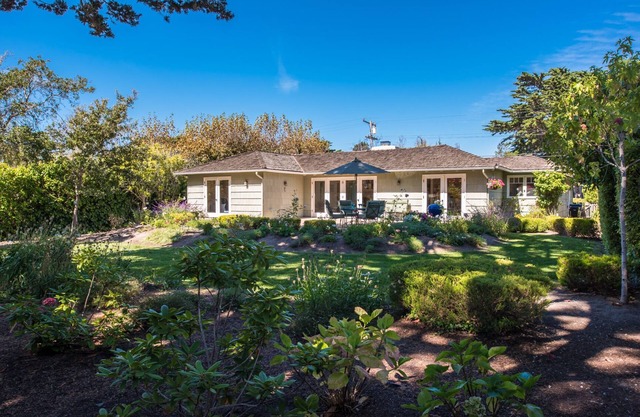 3757 Garden House Sanctuary ~ Private, Fenced Yard