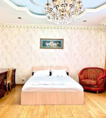 390 Уютные апартаменты в центре с видом на Байтерек с 2 большими кроватями с 2 санузлами