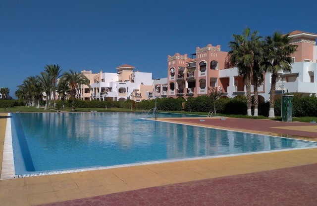 390. Apartment 120 m² Wifi and Air conditioning for 6 people MAXI at the SAIDIA marina