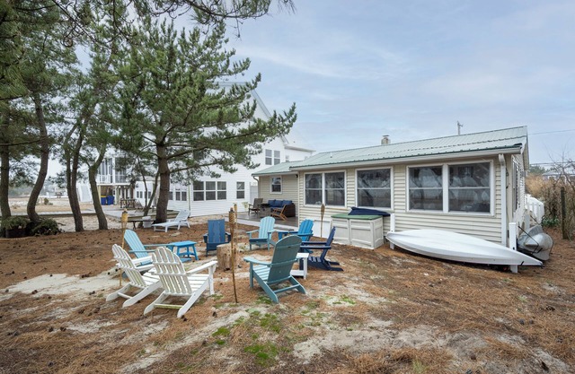 395 Bay Avenue Slaughter Beach Front