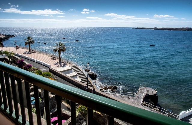 3B apt with terrace, Sea View