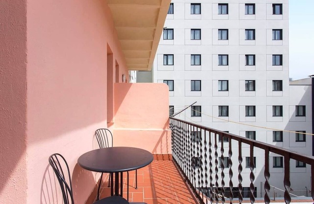 3BD for Families in Poblenou next to the beach!