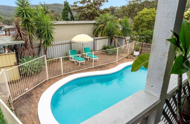 3BDRM Bayside Family Retreat w/Pool & Games Room