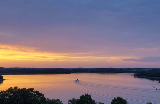 3BR/2BA Skiatook Lake House - Best View on the Lake!