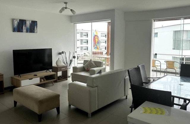 3BR Beach Apartment plus VPX Hotel Full Day Pass (Up to 12 people) steps to sand